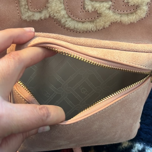 UGG suede backpack with sheepskin logo - Picture 10 of 17